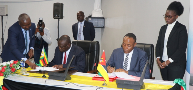 Read more about the article Mozambique and Zimbabwe sign Agreement to enhance water cooperation in the Buzi Watercourse